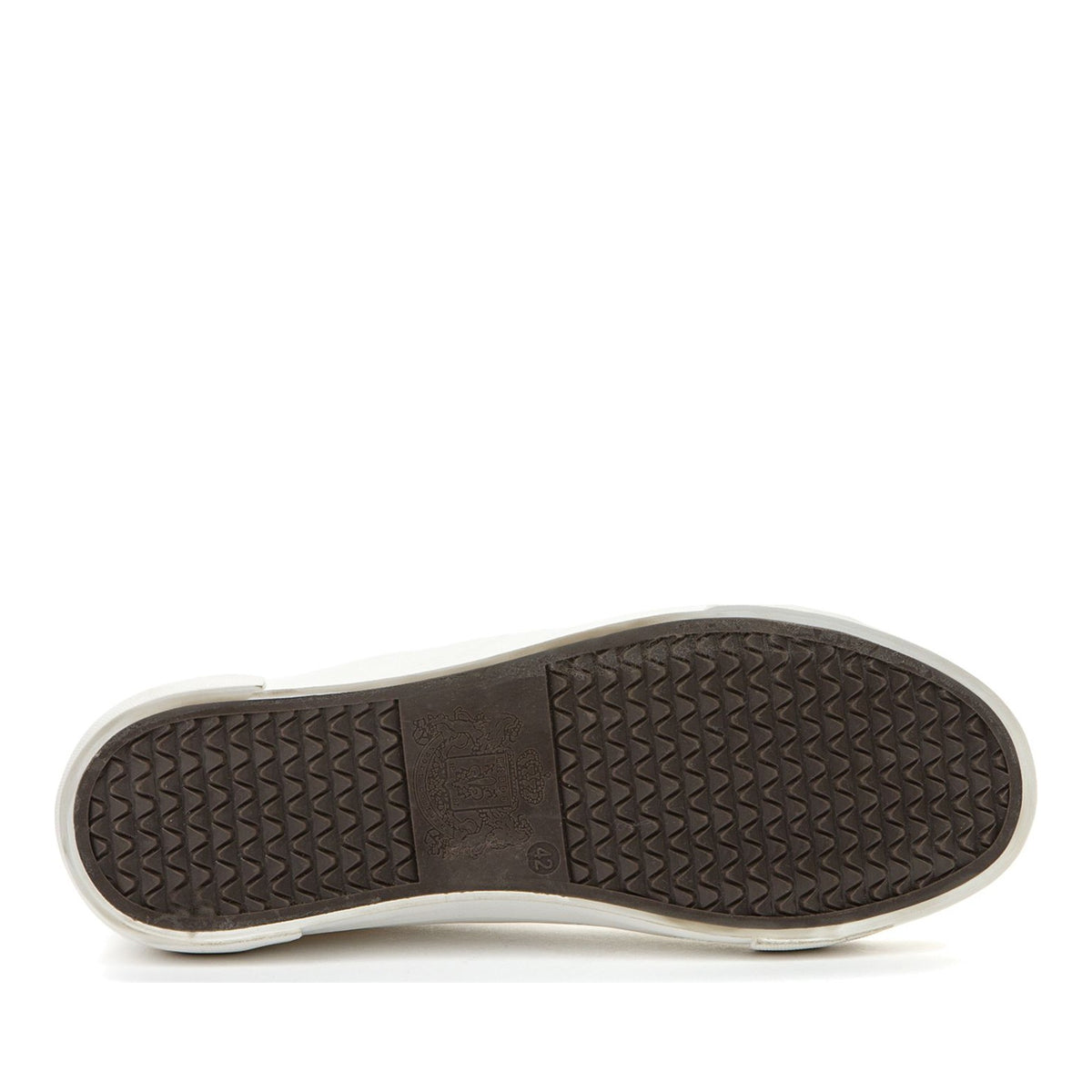 white casual closed sneakers