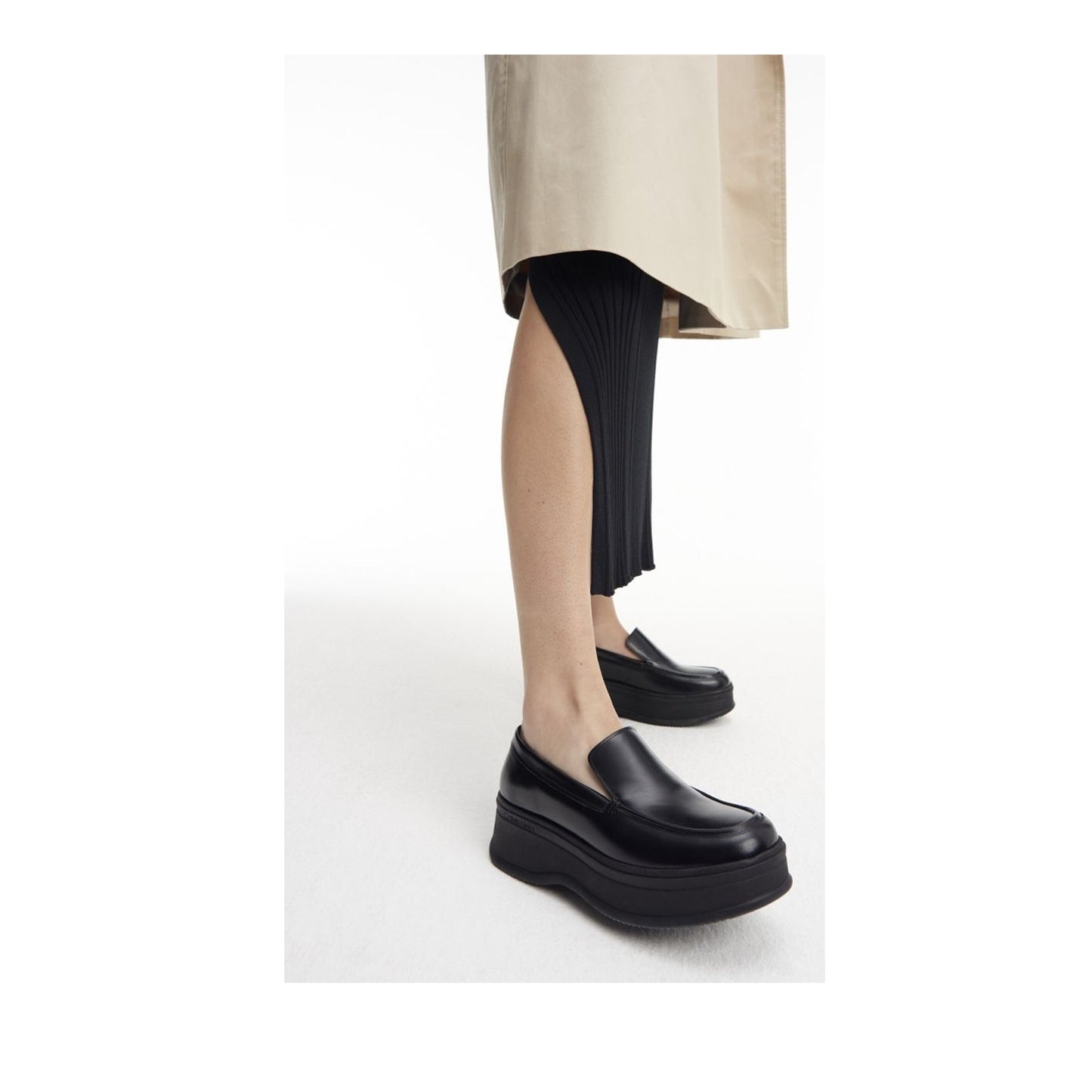 Pitched Women's Black Loafers