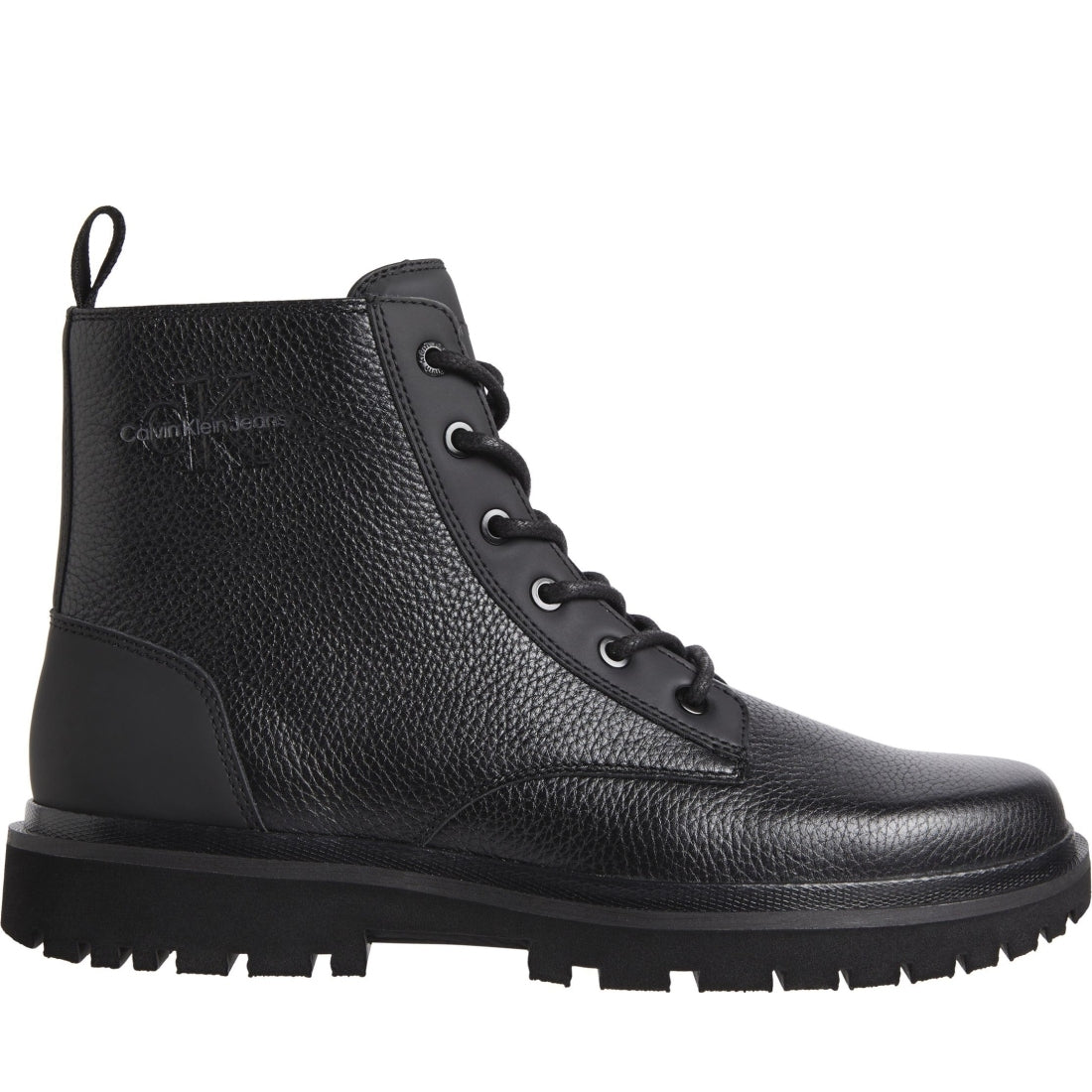 mid laceup boot