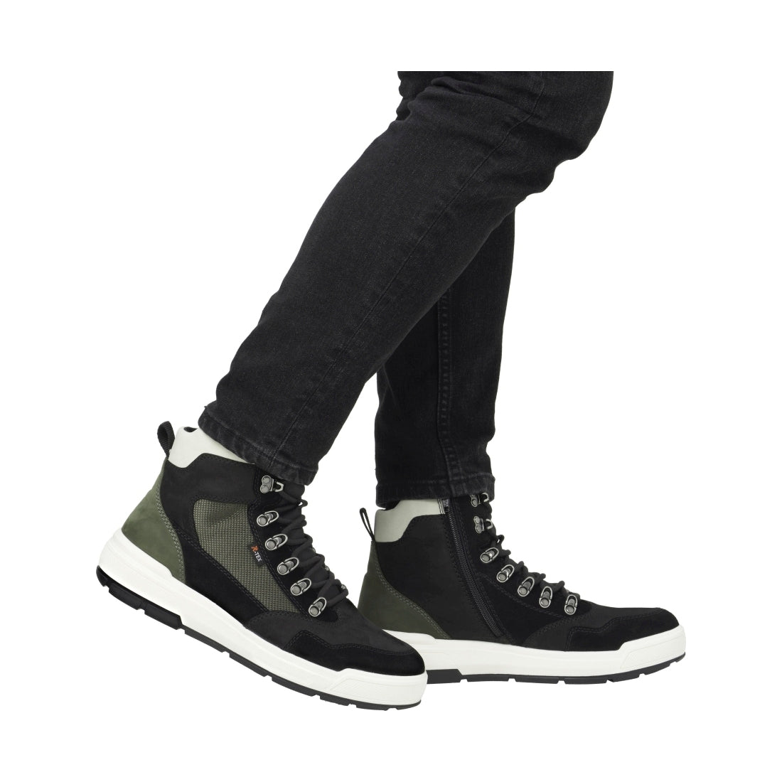 black casual closed men's boots