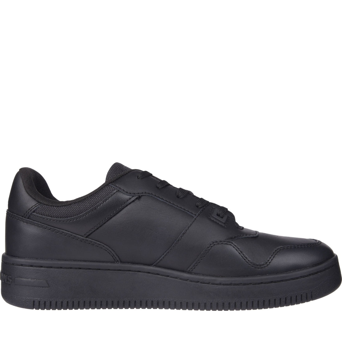 retro basket leisure trainers