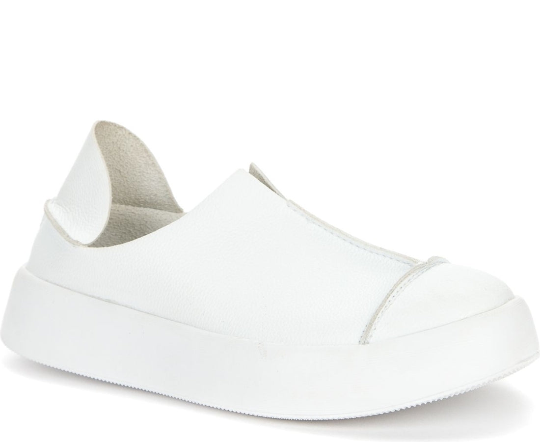 leisure shoes