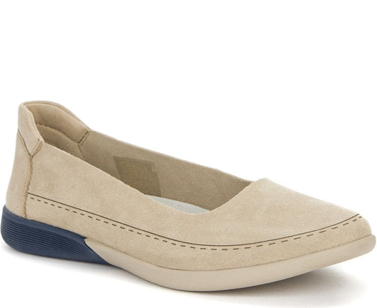 beige casual closed ballerinas