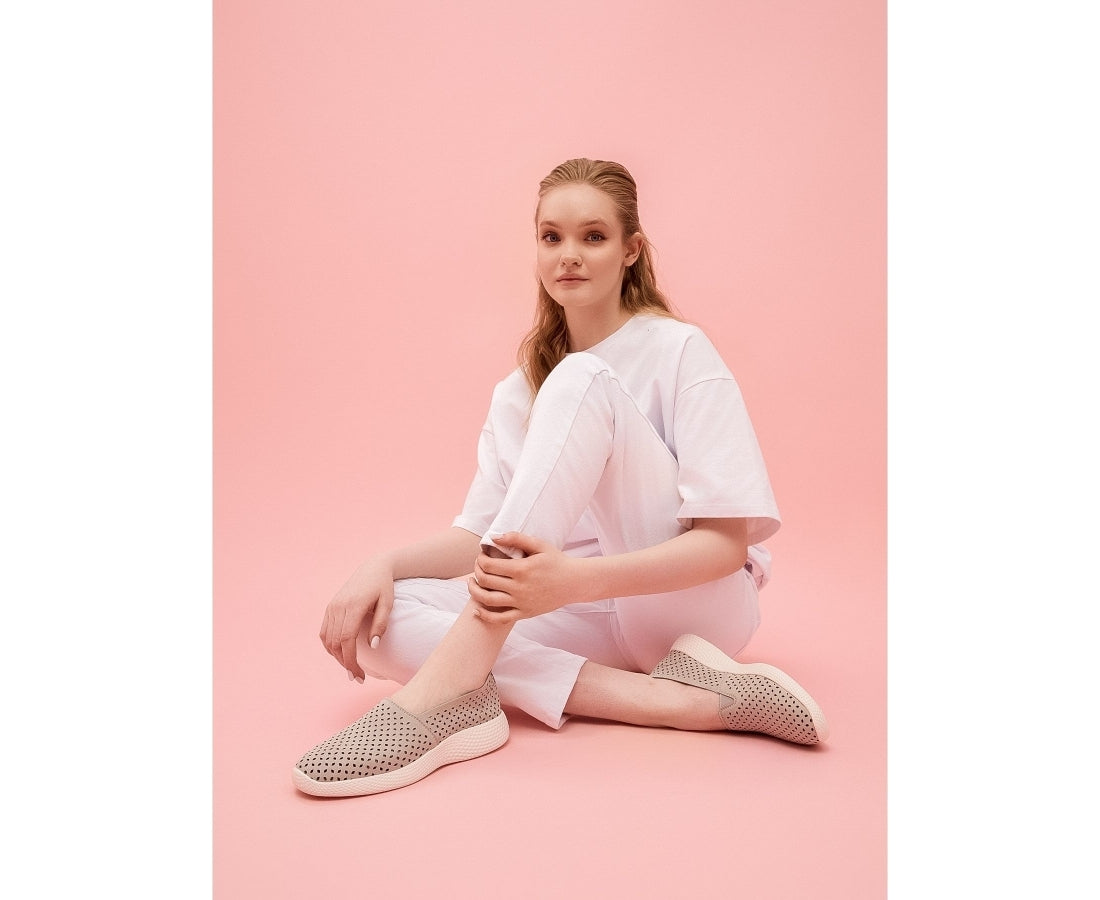 leisure shoes