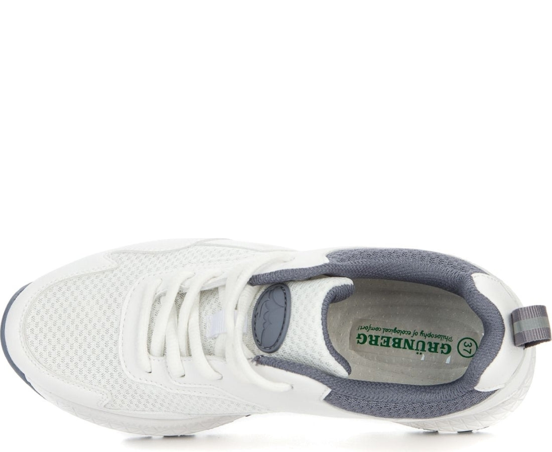 white casual closed sneakers