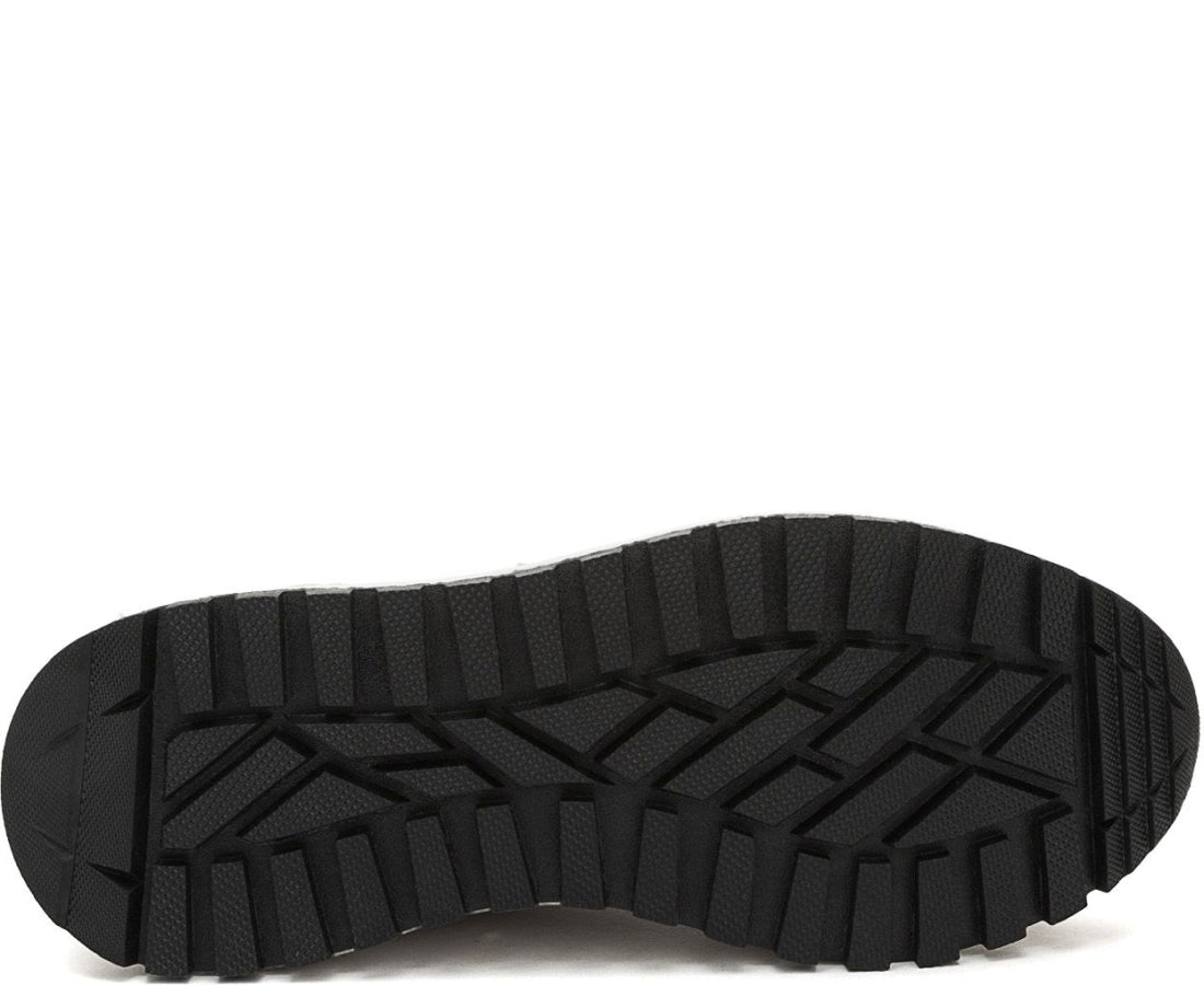 beige casual closed sneakers