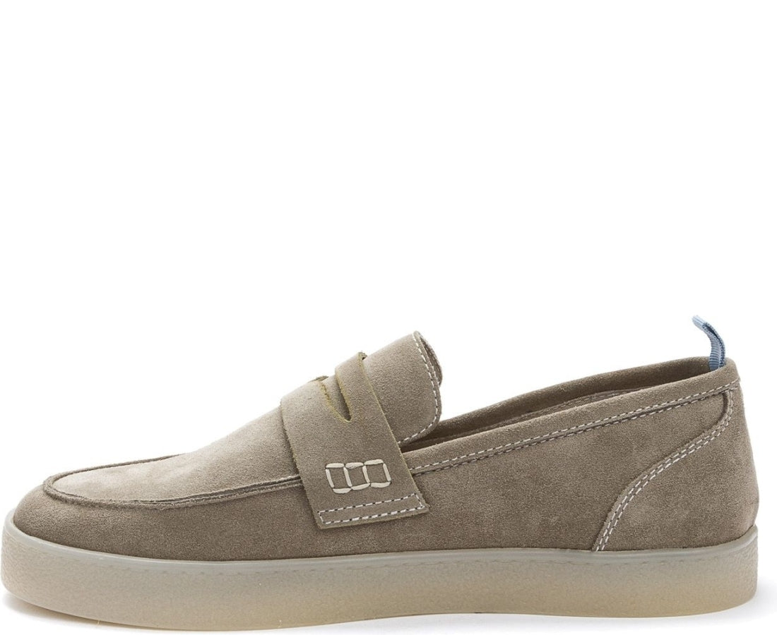 beige elegant closed loafers