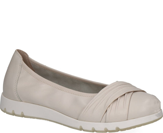 beige casual closed ballerinas