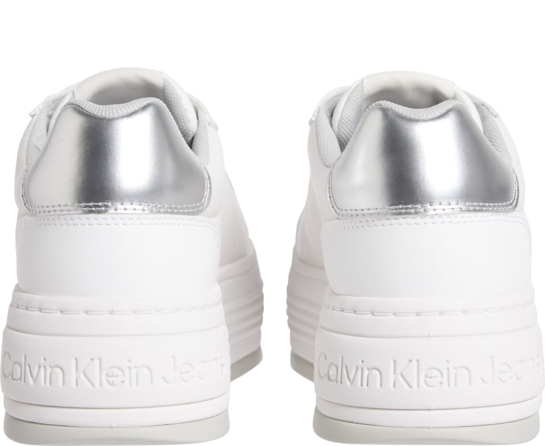 bold flatf low lace sneaker