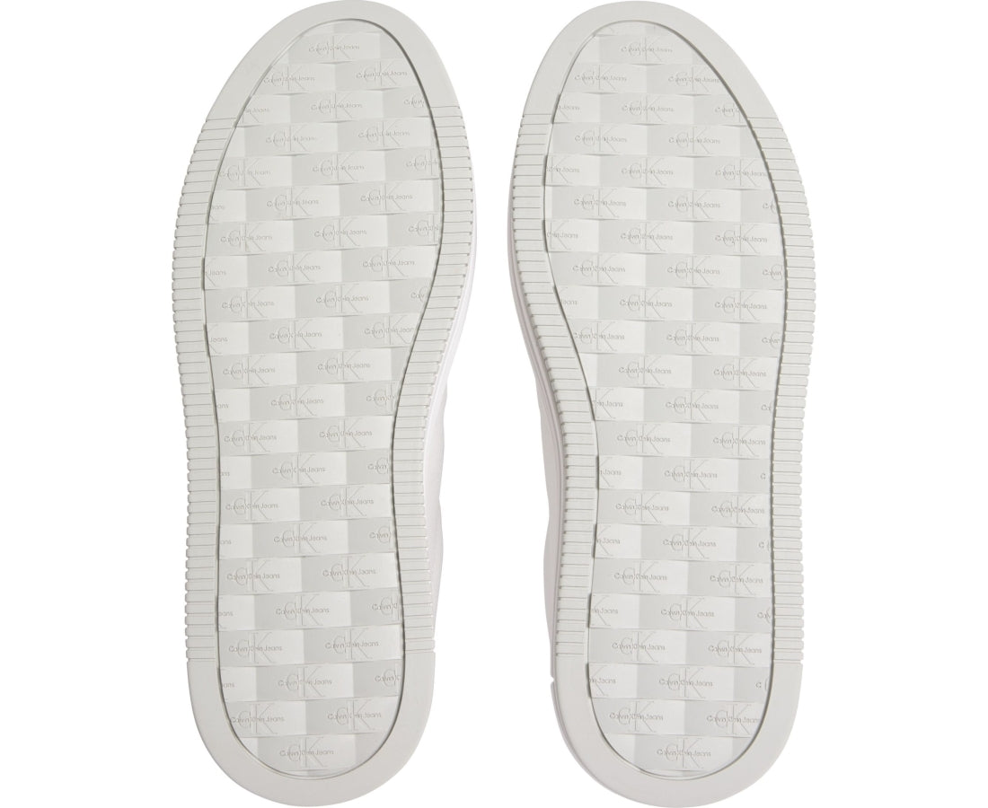 bold flatf low lace sneaker