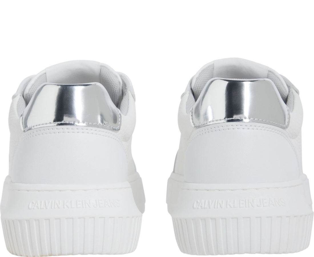 chunky cupsole low top sneaker