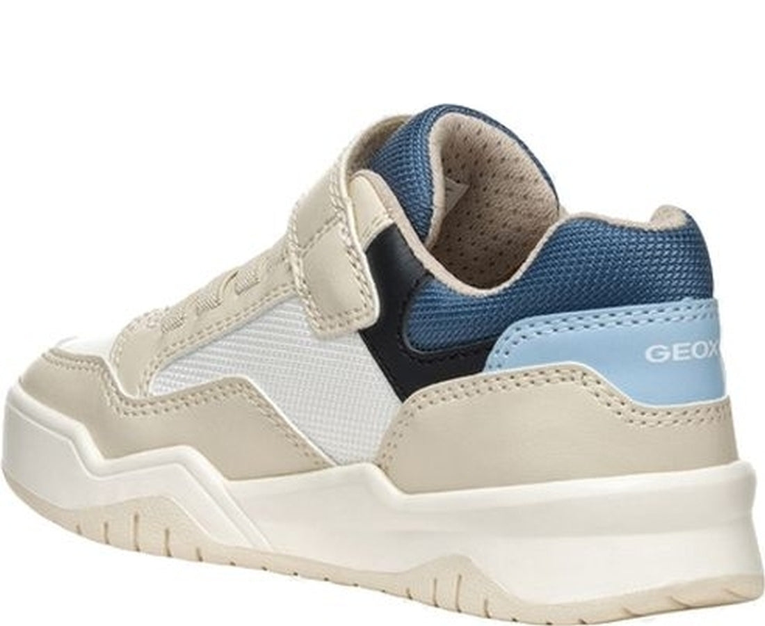 perth leisure trainers