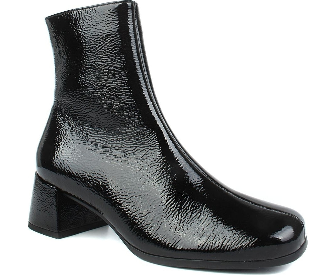 lou booties