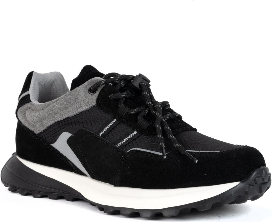 leisure trainers black