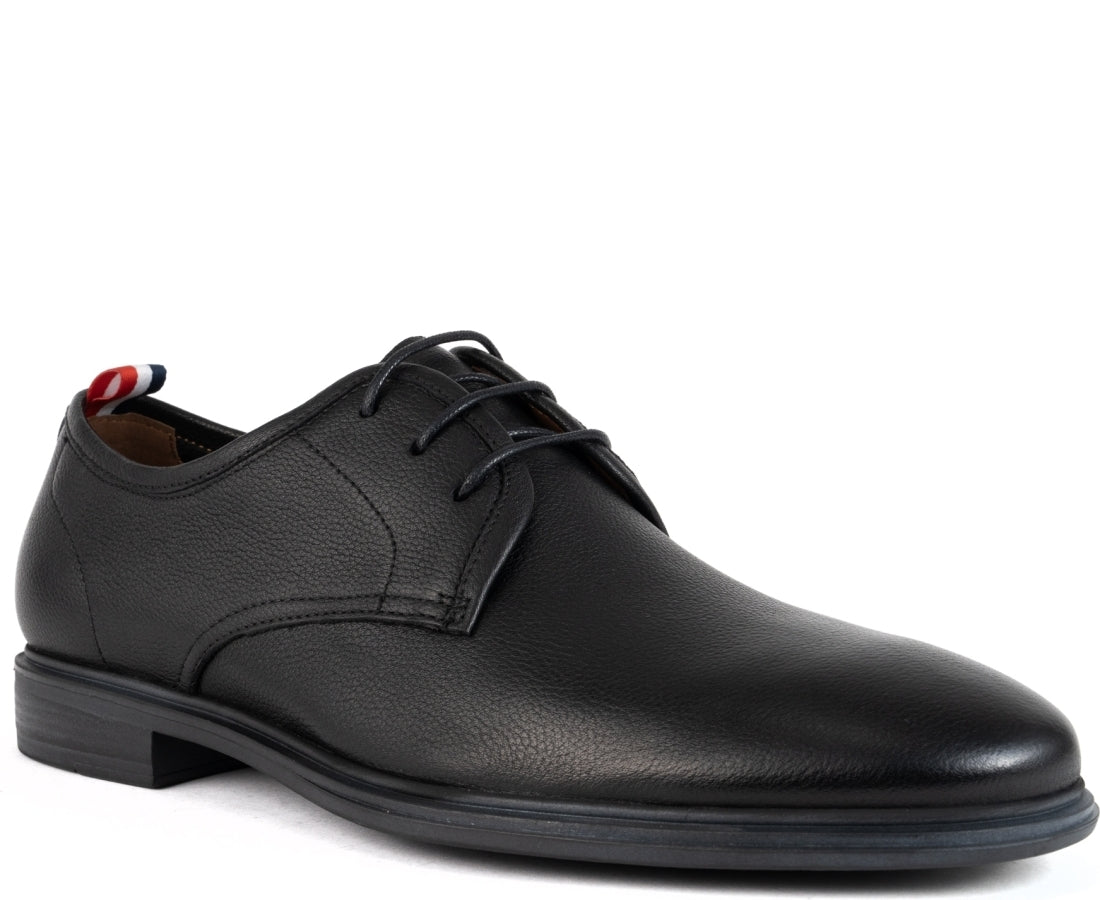 black casual closed formal