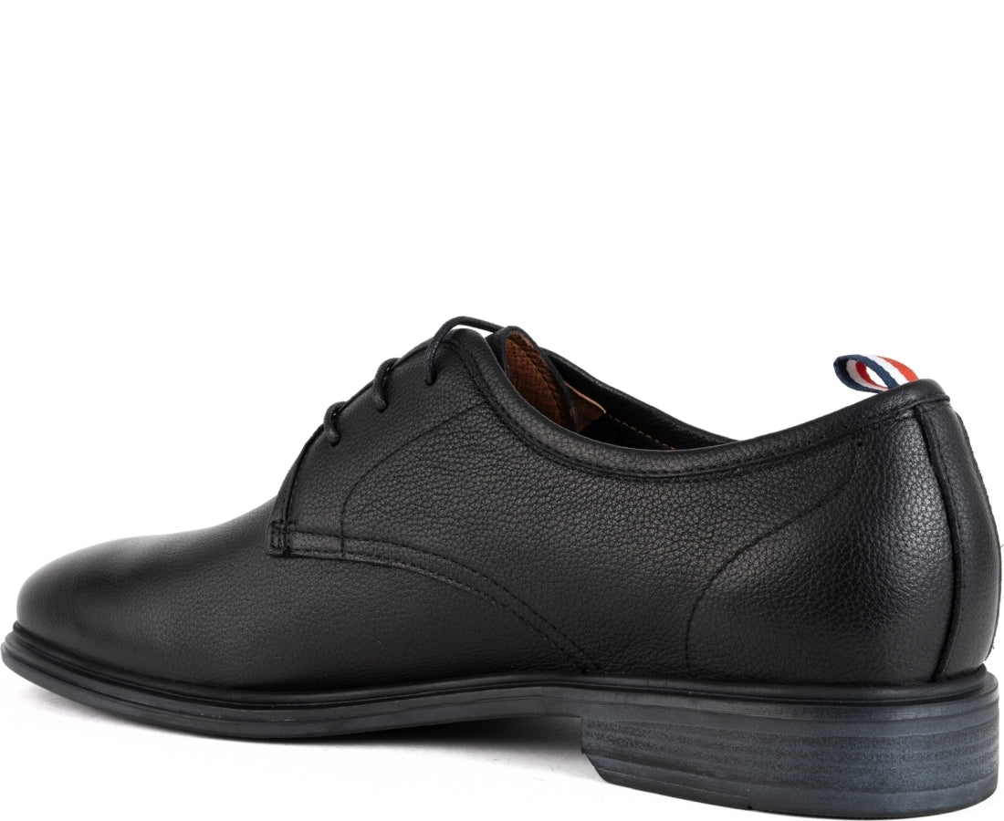 black casual closed formal