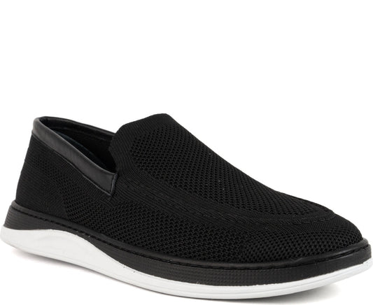 black casual closed mocasins