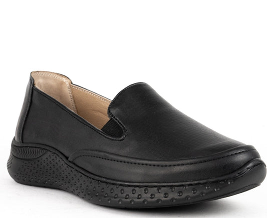 black casual closed loafers