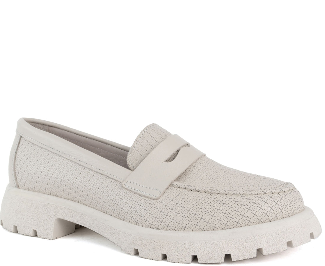 beige casual closed loafers