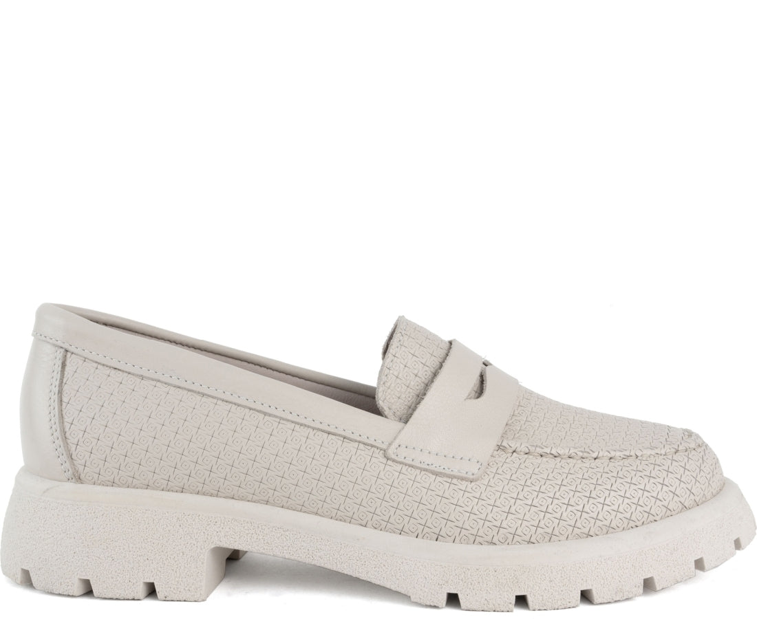beige casual closed loafers