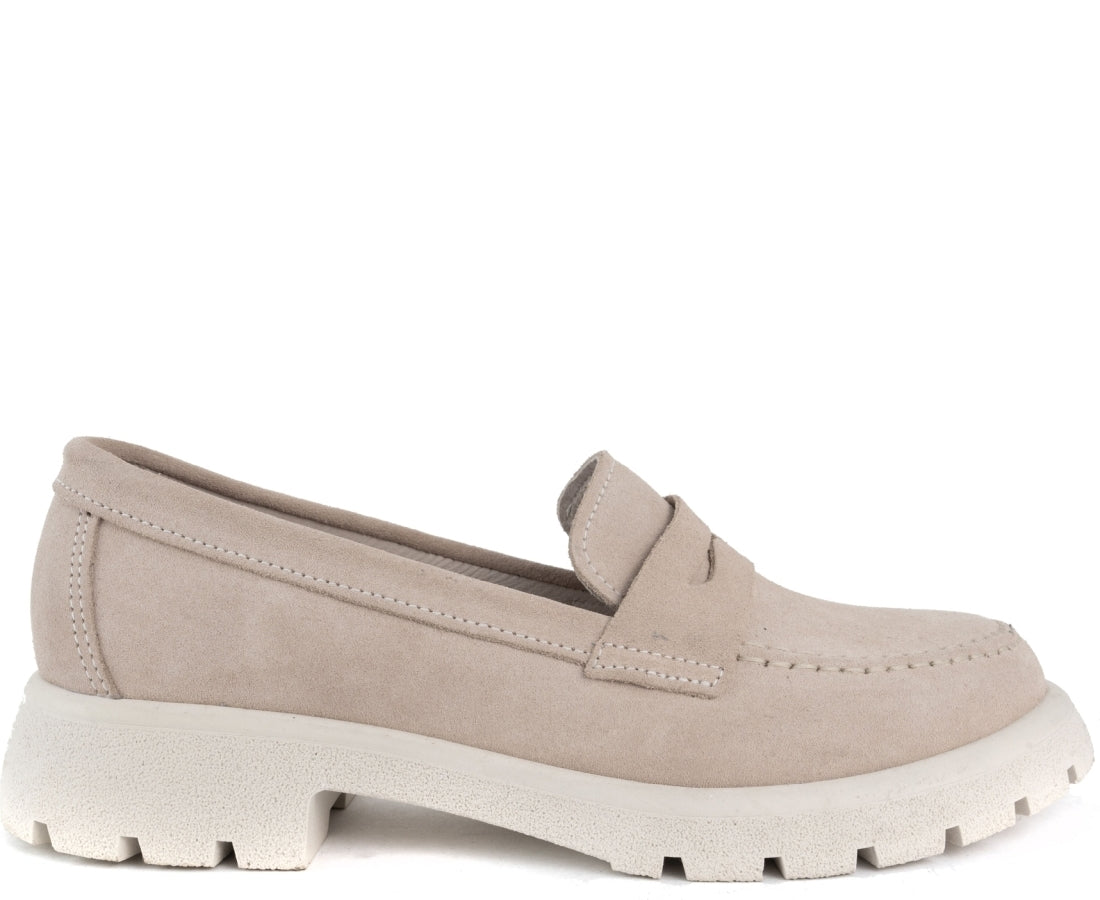 beige casual closed loafers