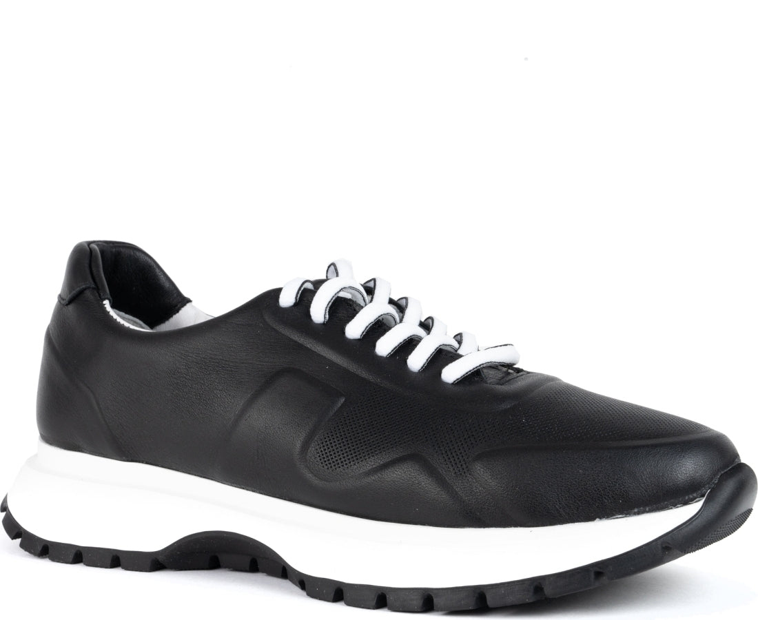 leisure trainers black