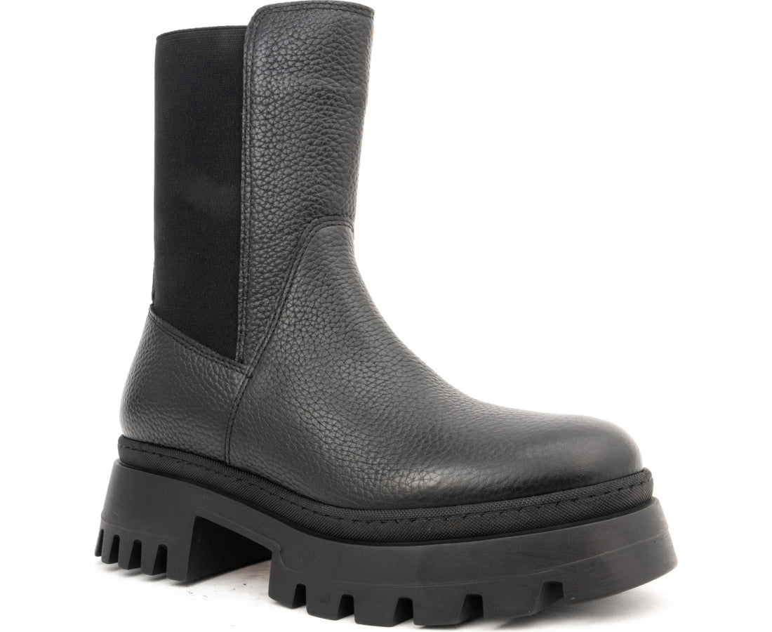 black casual closed booties