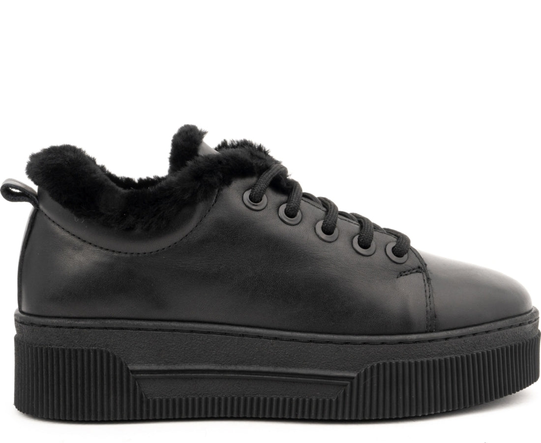 leisure trainers