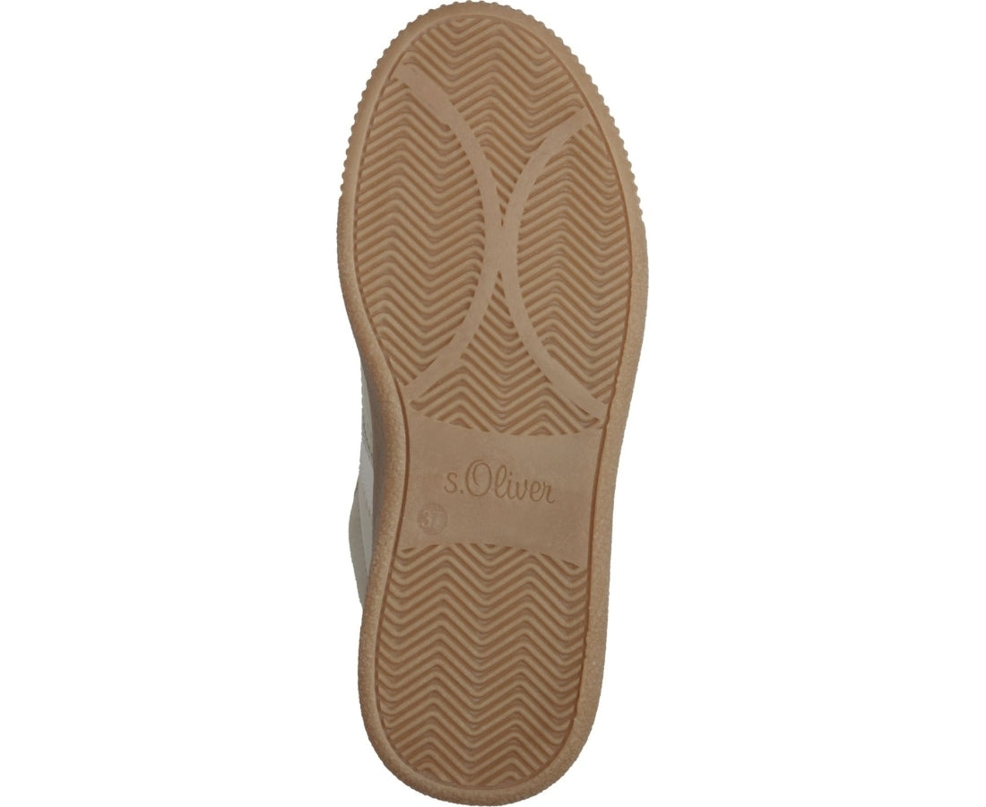 women laceup trainers
