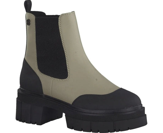 green casual closed booties