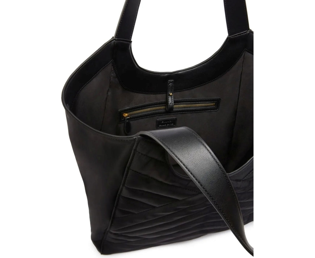 black casual tote bag