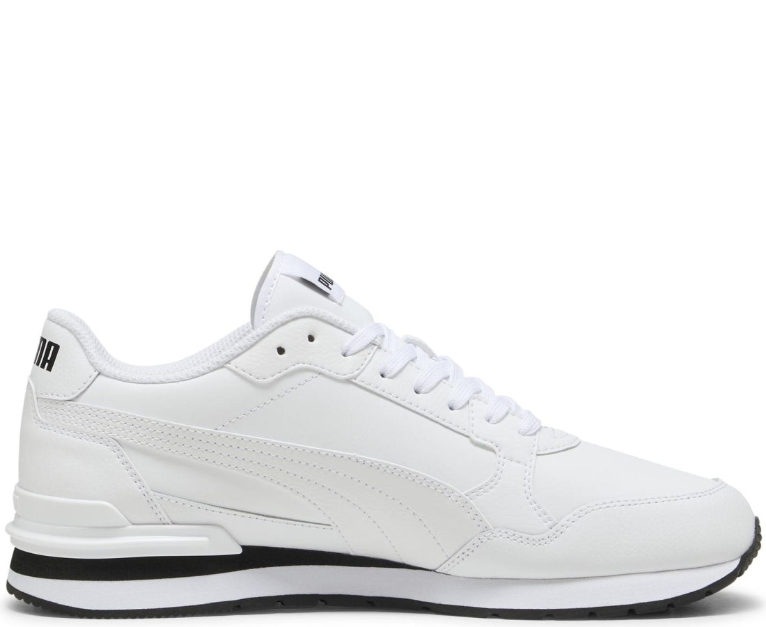 st runner sneaker