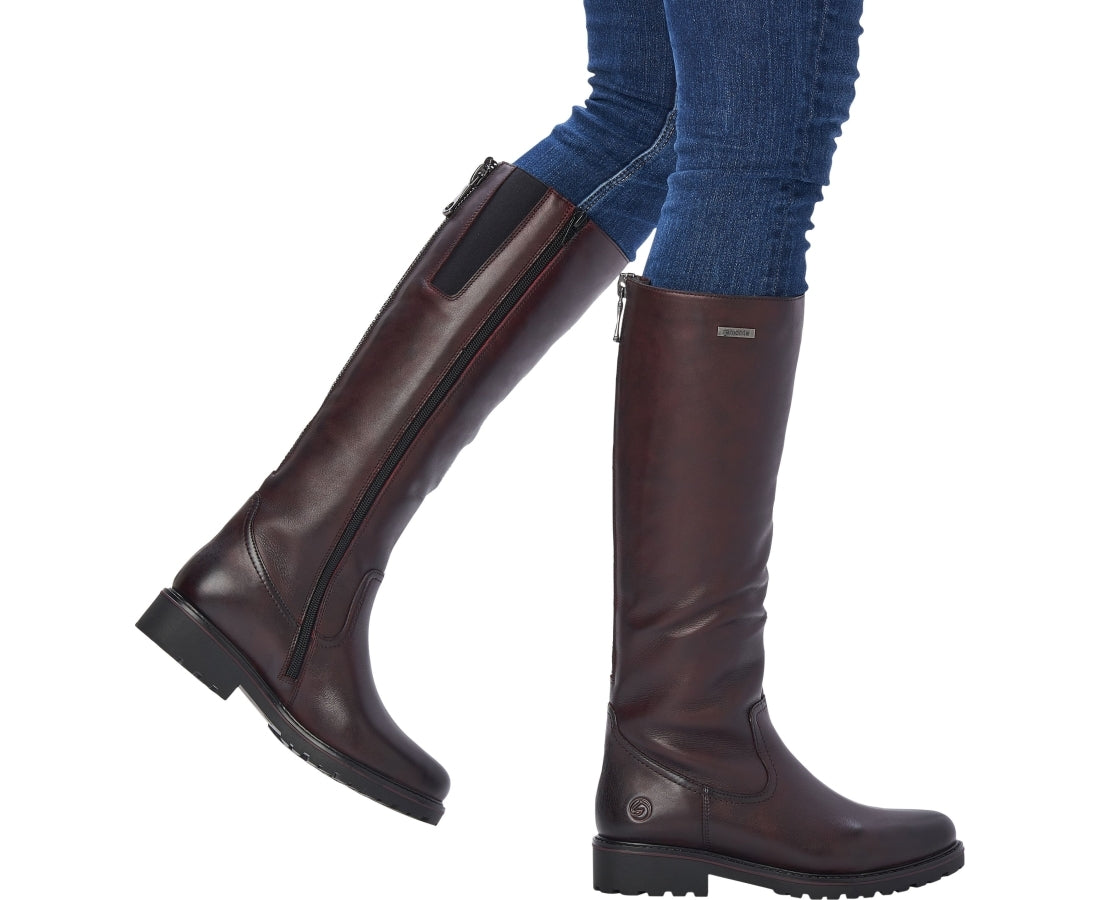 red casual closed boots