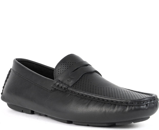black elegant closed mocassins