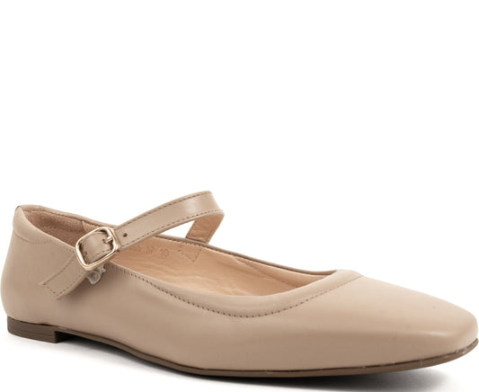 beige casual closed ballerinas