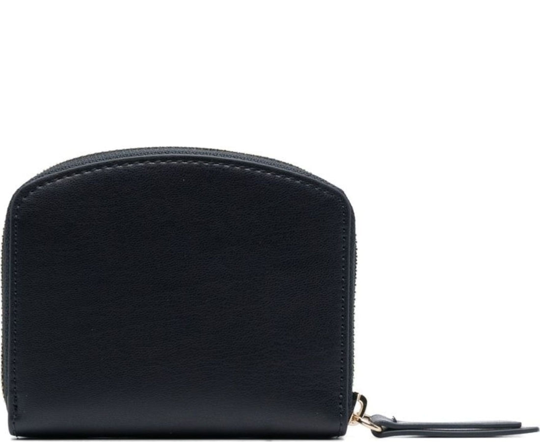 chic med wallet and charm gp