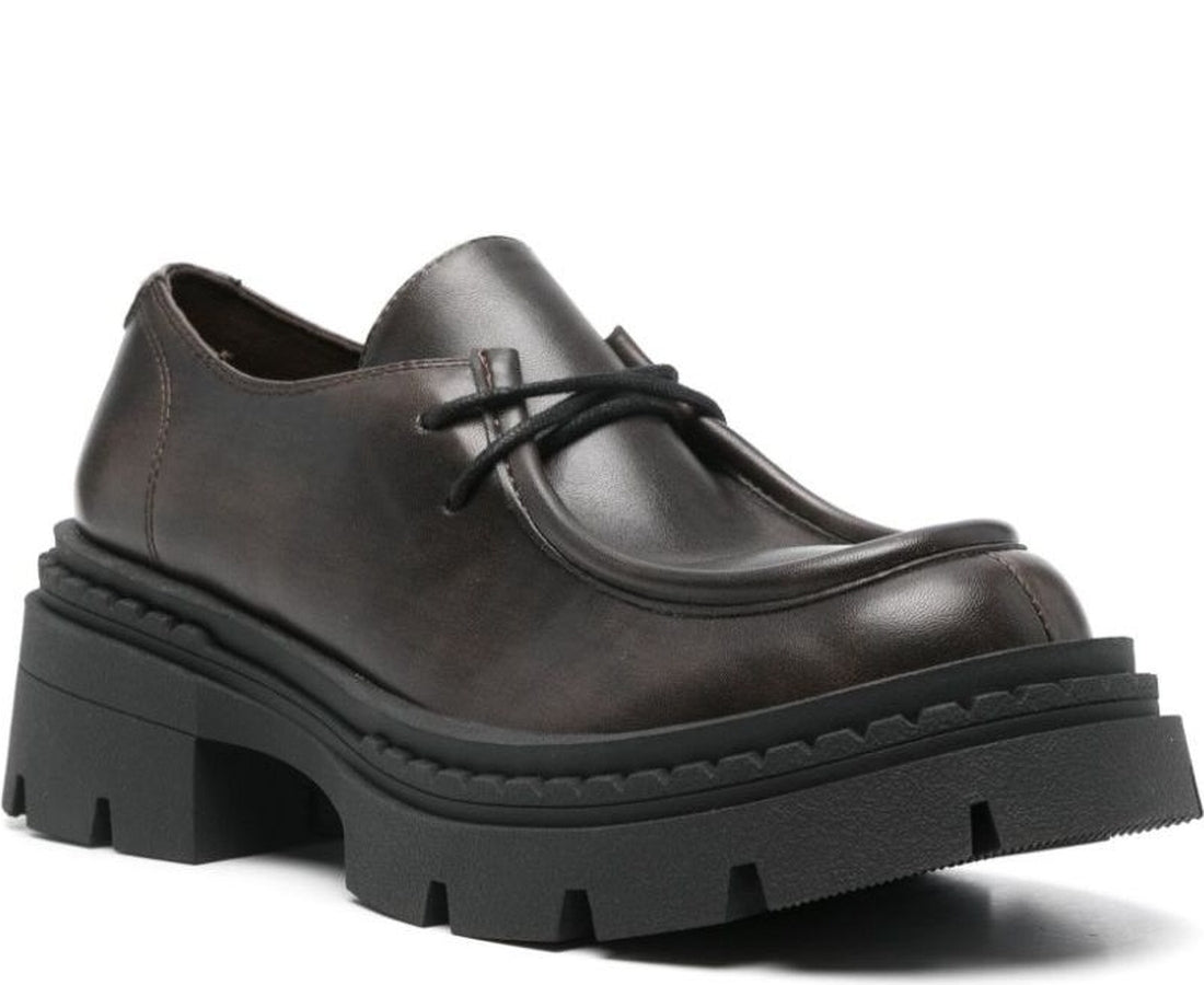 lace-ups with oval t loafers