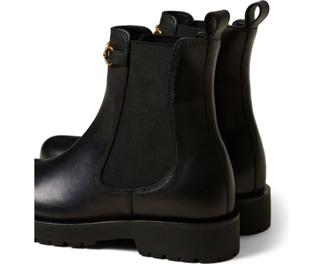 nero elegant chelsea booties
