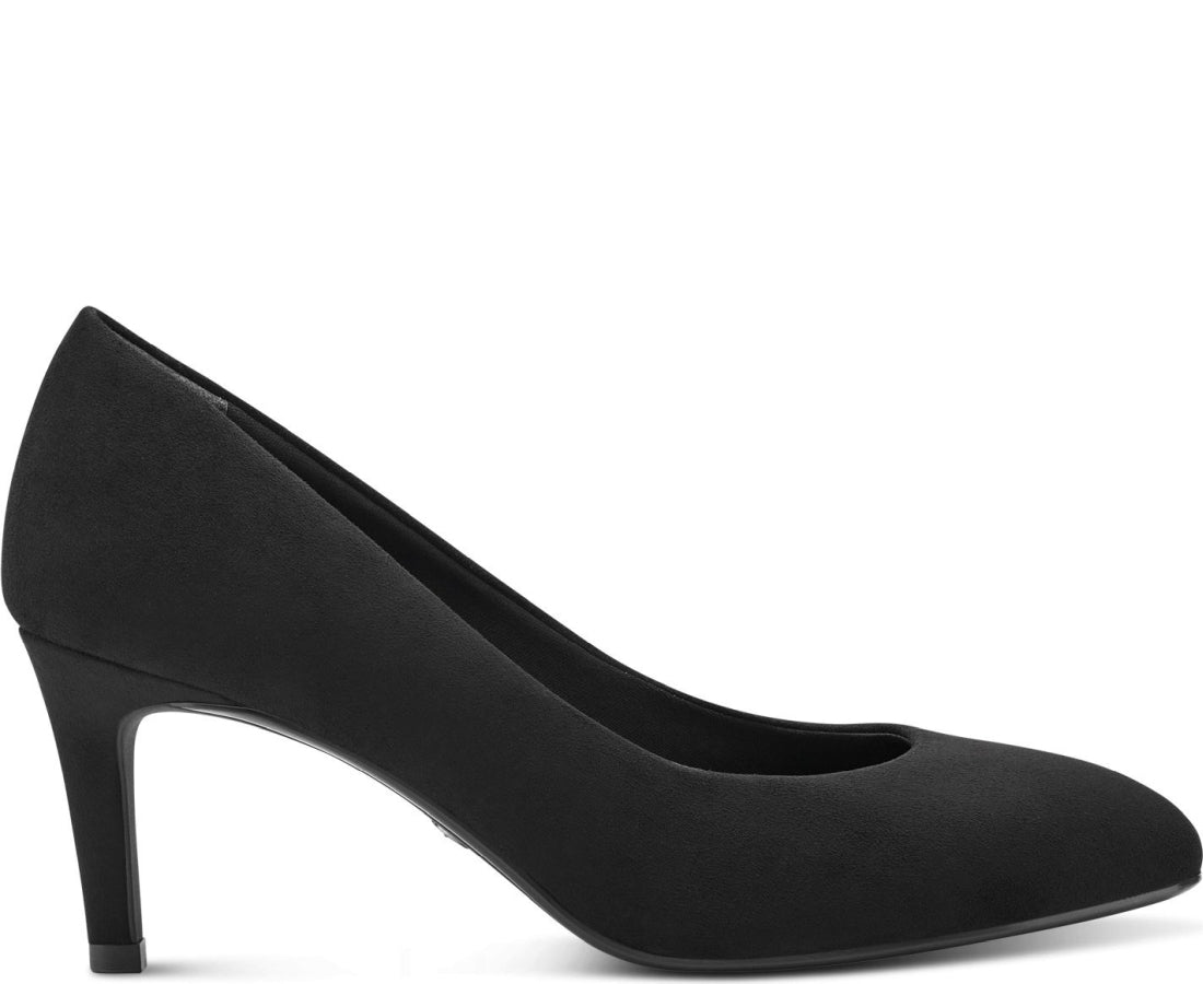 black elegant closed pumps