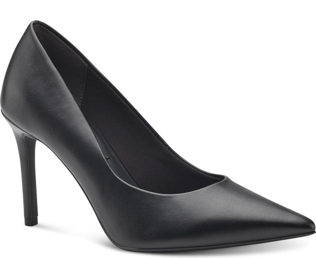 black elegant closed pumps