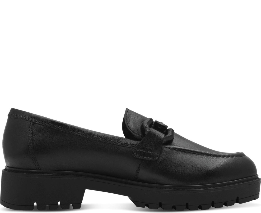 black casual closed slipper