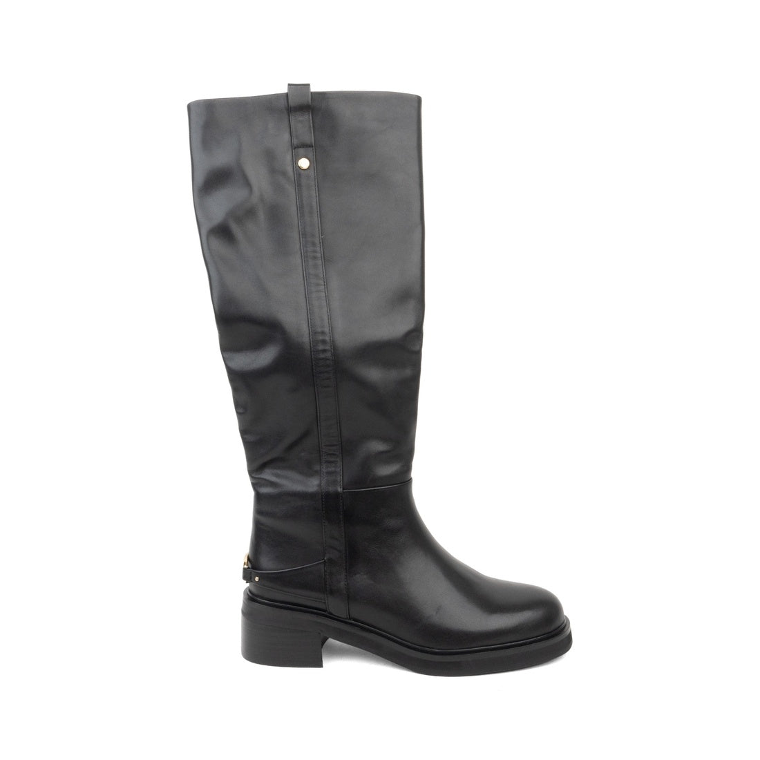 black casual closed boots