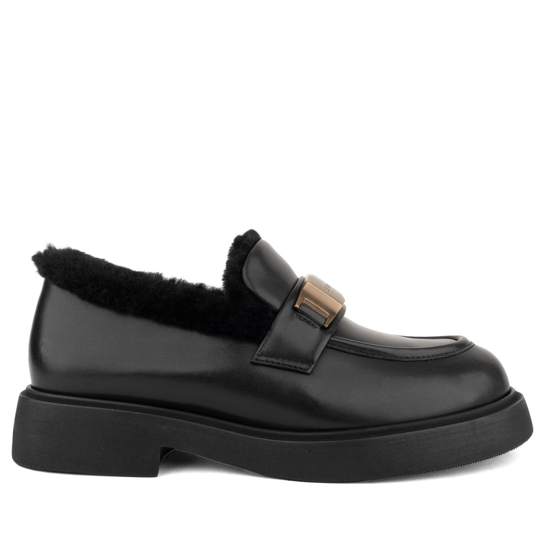 black casual closed loafers