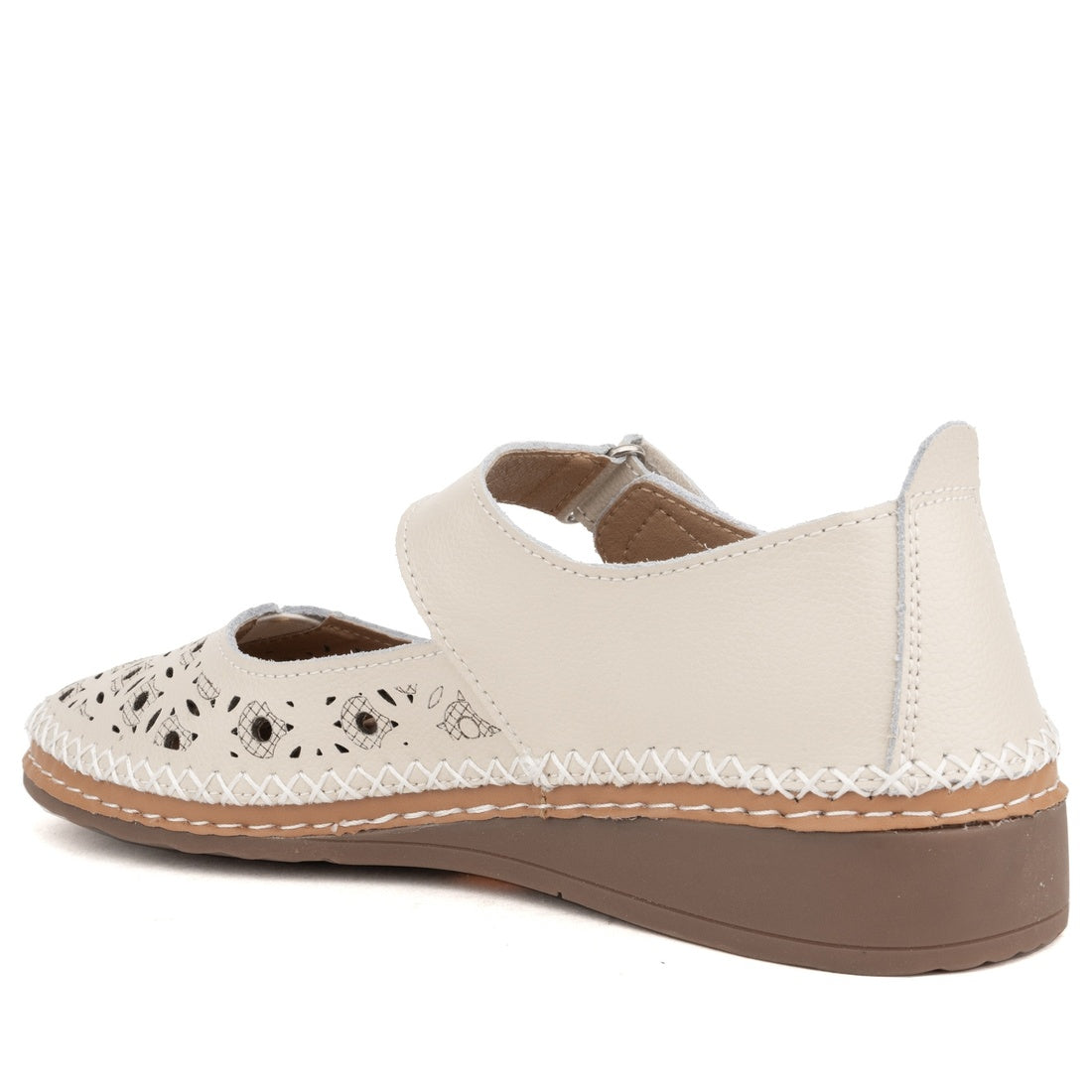 beige casual closed ballerinas