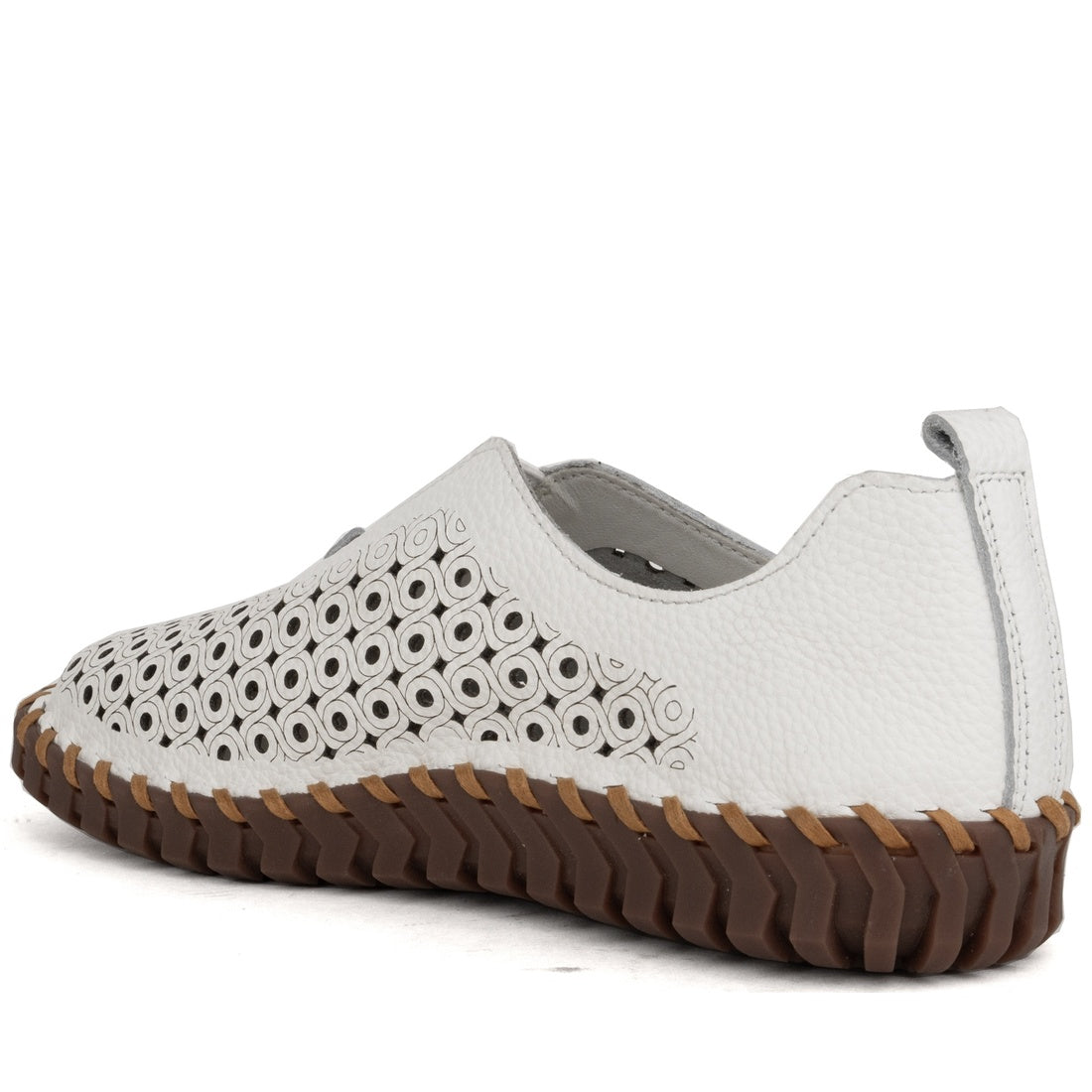 white casual closed leisure shoes