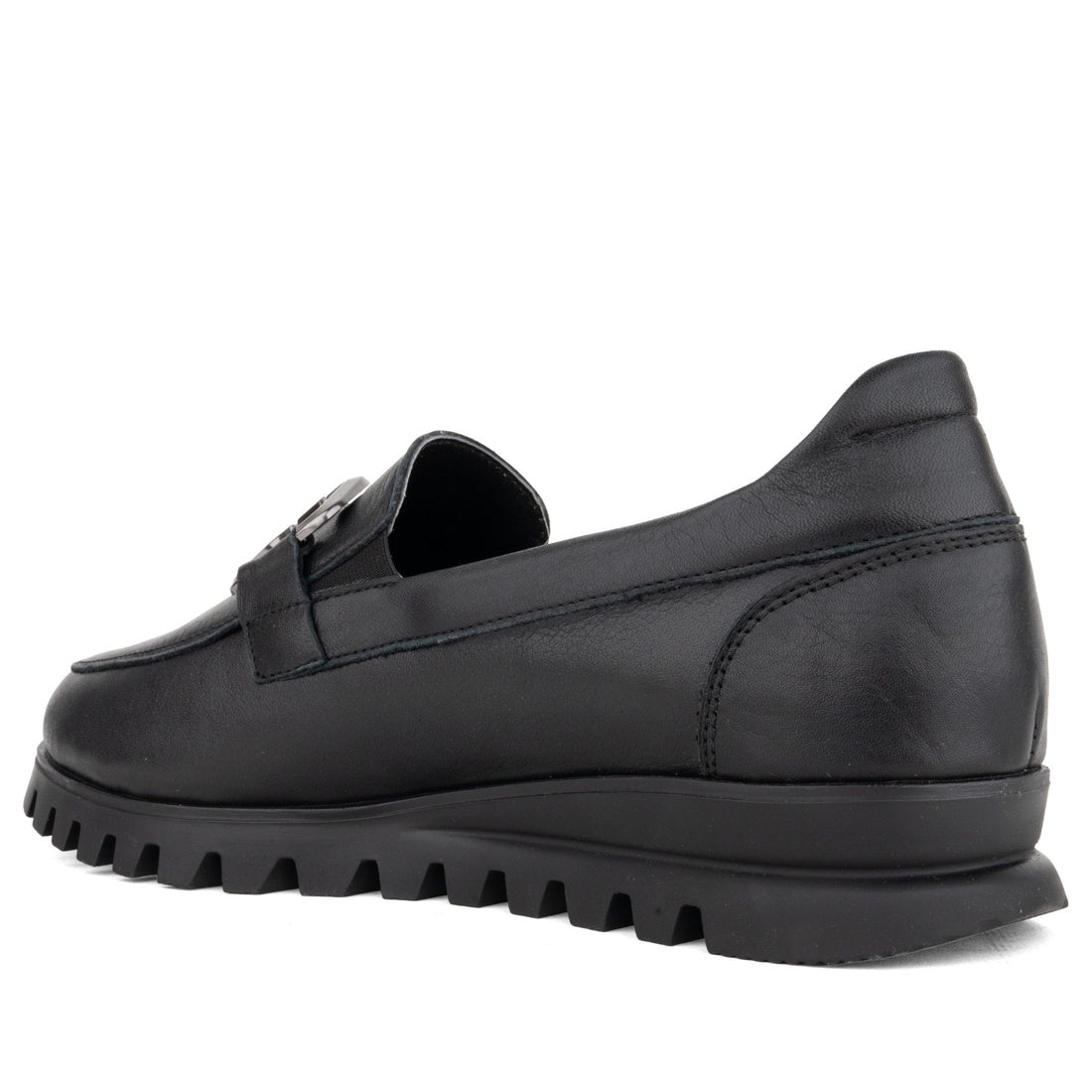 black casual closed loafers