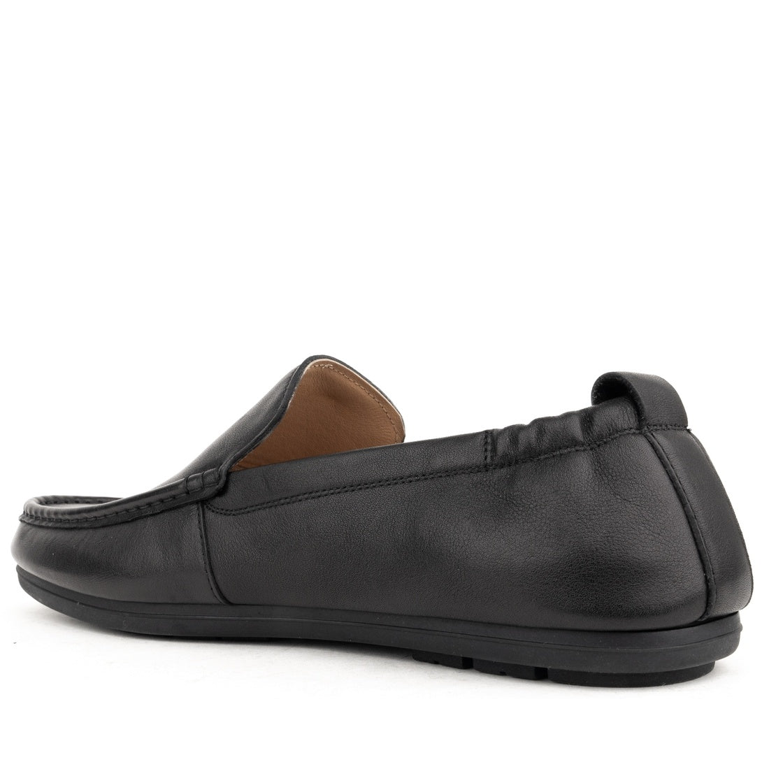 black casual closed mocasins