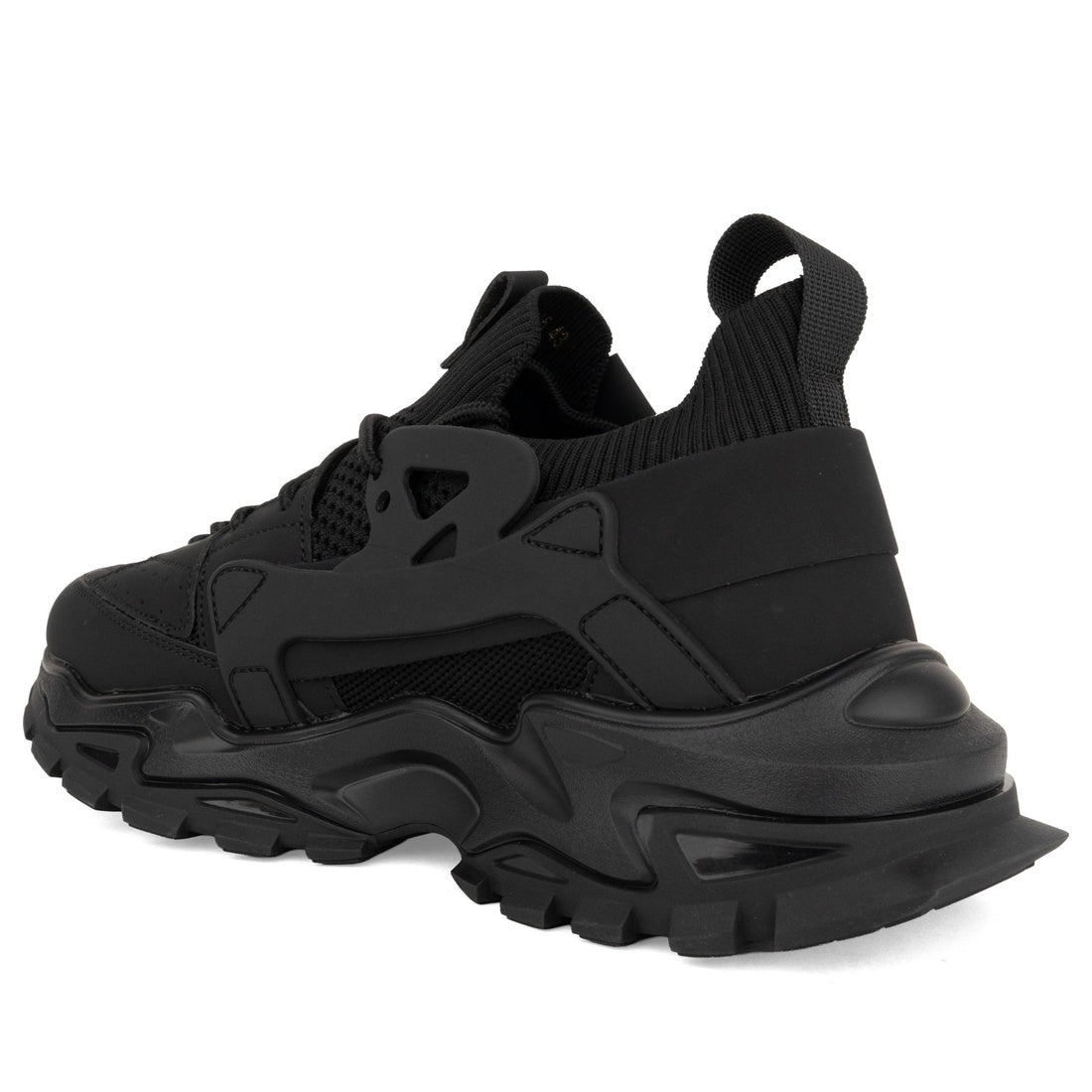 black casual closed leisure