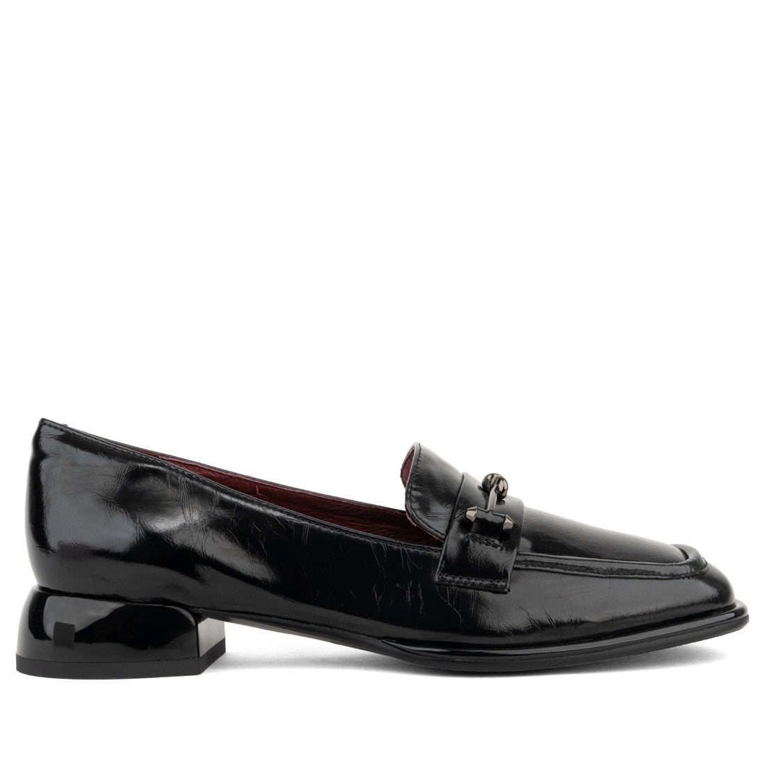 black casual closed loafers