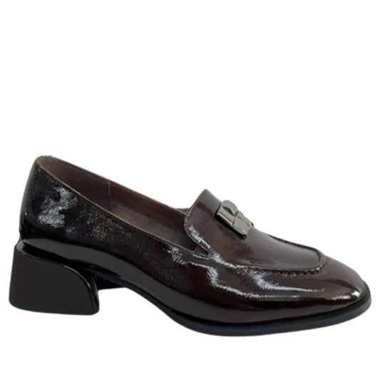 brown casual closed loafers